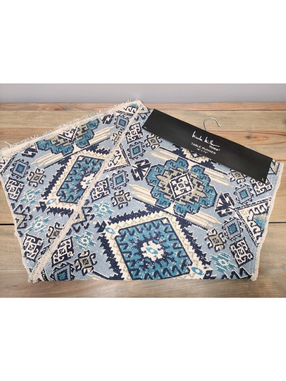 Nicole Miller Home Tablerunner 16 X 72